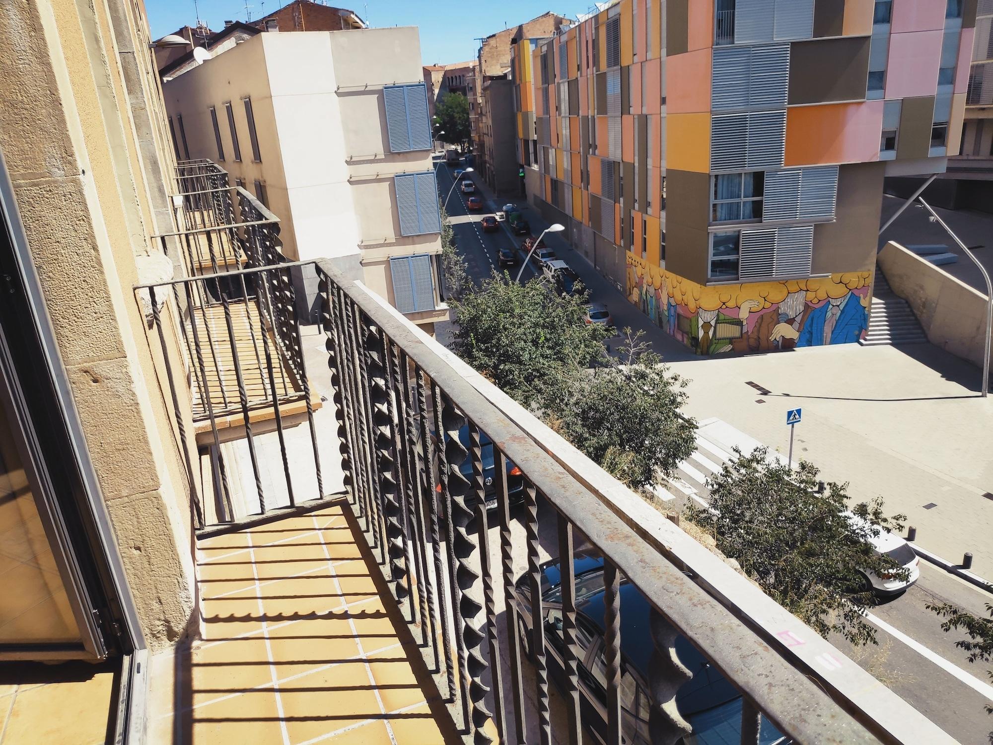 Urbi Apartments Manresa Buitenkant foto