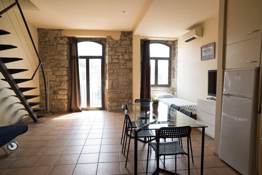 Urbi Apartments Manresa Buitenkant foto