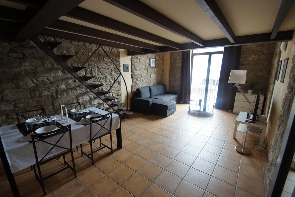 Urbi Apartments Manresa Kamer foto